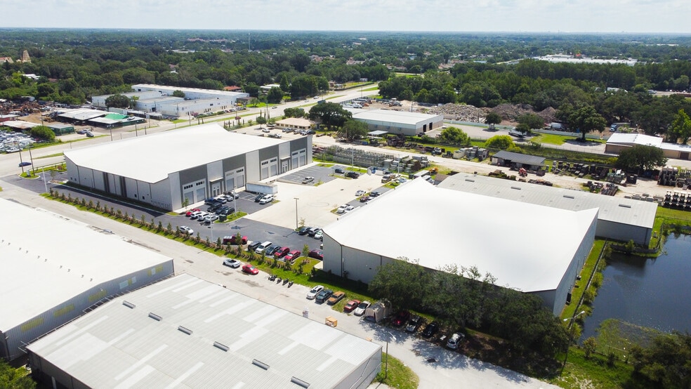 More Photos Of 5620 W Linebaugh Ave, Tampa Warehouse For Lease