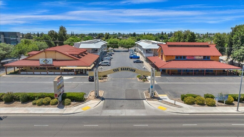 More Photos Of 1458-1468 Clovis Ave, Clovis Unknown For Lease