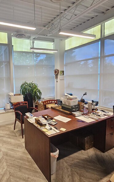 More Photos Of 5489 Byrne Rd, Burnaby Light Manufacturing For Sale