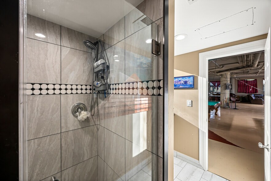 More Photos Of 4015 Luell St, Houston Specialty For Sale