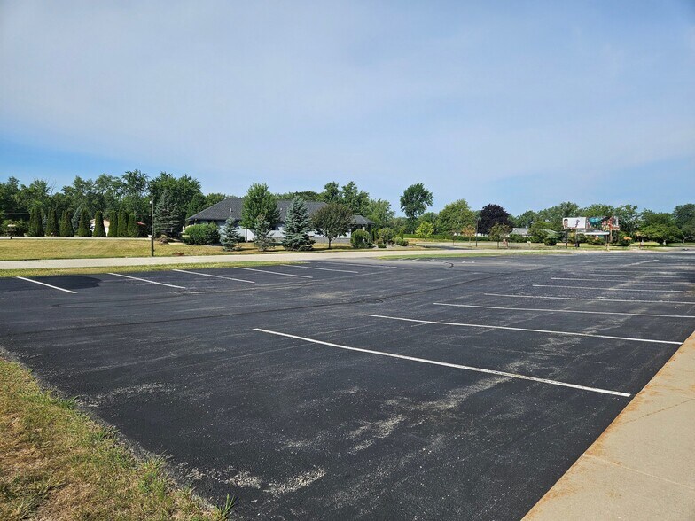 More Photos Of 5786 Midland Rd, Freeland Office For Sale