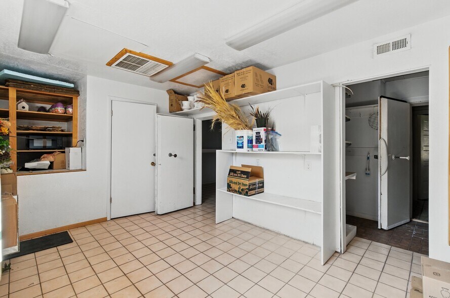 More Photos Of 170 N 400 W, Richfield Specialty For Sale