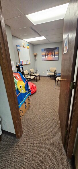 More Photos Of 11203 N Buntrock Ave, Mequon Loft Creative Space For Lease