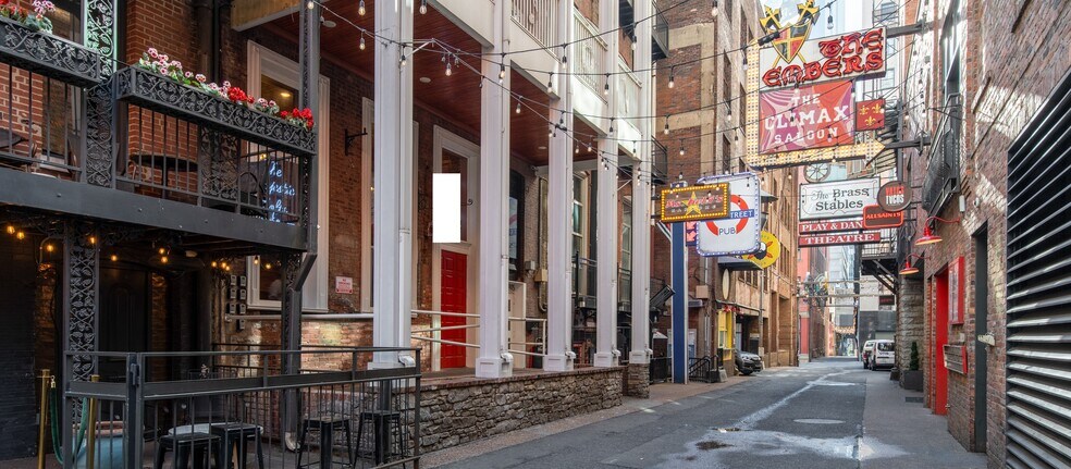 More Photos Of 209 Printers Aly, Nashville Hotel For Lease