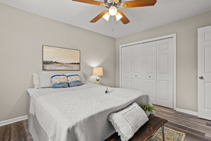 More Photos Of 110-118 Greenforest Cir, Liberty Apartments For Sale