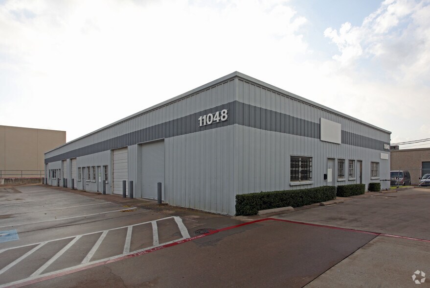 More Photos Of 11056 Shady Trl, Dallas Unknown For Lease