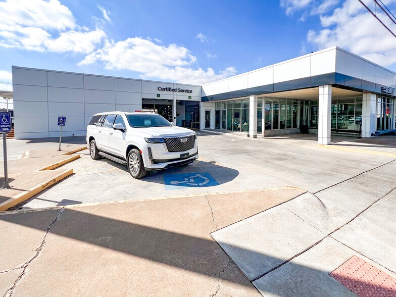 More Photos Of 3205 W Wall St, Midland Auto Dealership For Sale