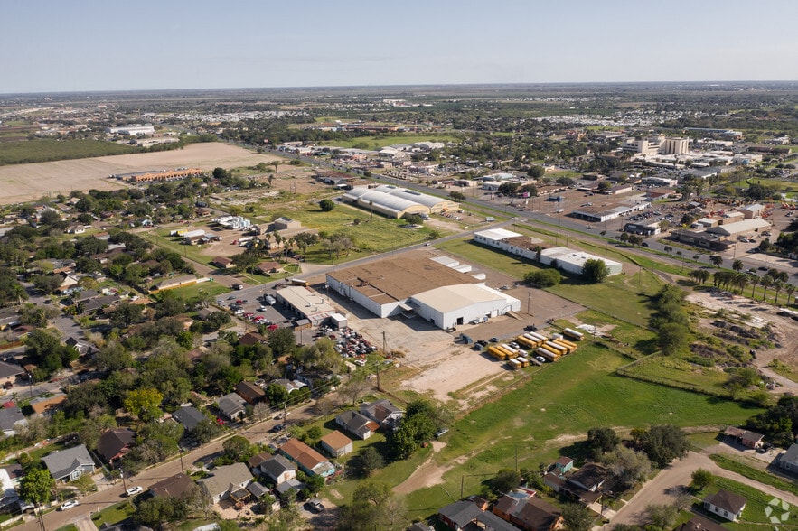 More Photos Of 320 S Utah Ave, Weslaco Warehouse For Lease