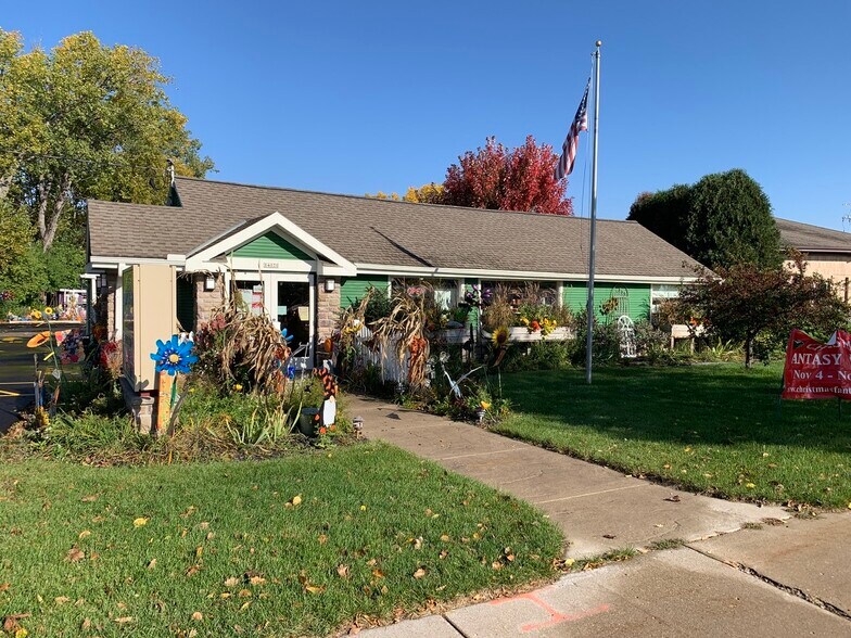 More Photos Of 14170 W National Ave, New Berlin Freestanding For Sale