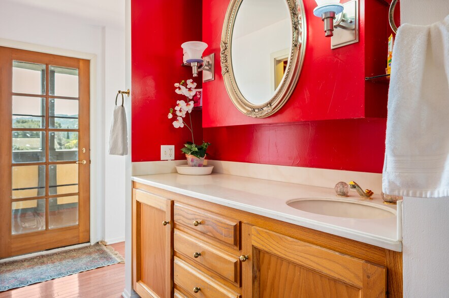 More Photos Of 437 2nd St, Solvang Storefront Retail Residential For Sale