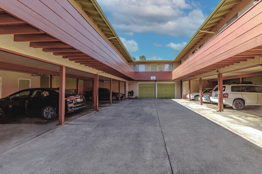 More Photos Of , Redwood City Multifamily For Sale