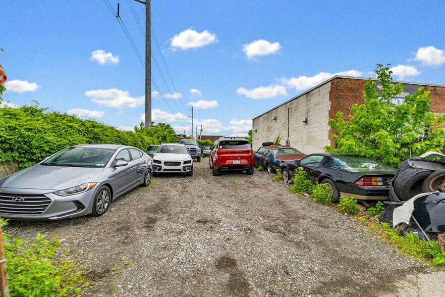 More Photos Of 6 Roberta Ave, Collingdale Warehouse For Sale