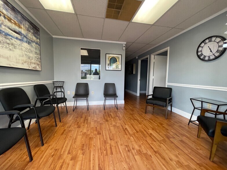 More Photos Of 4917 Ehrlich Rd, Tampa Office For Sale