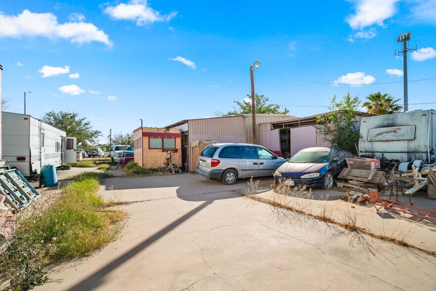 More Photos Of 7595 Alameda Ave, El Paso Land For Sale