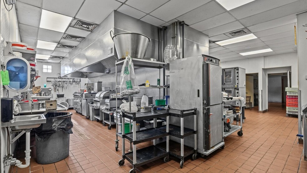 More Photos Of 3245 I-70 Business Loop, Clifton Restaurant For Sale