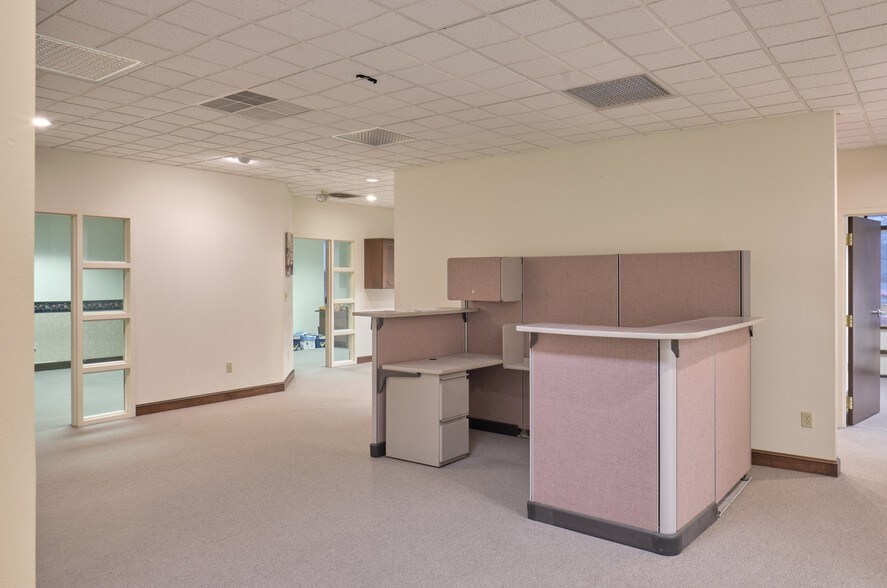 More Photos Of 1908 W Allen St, Allentown Office For Lease