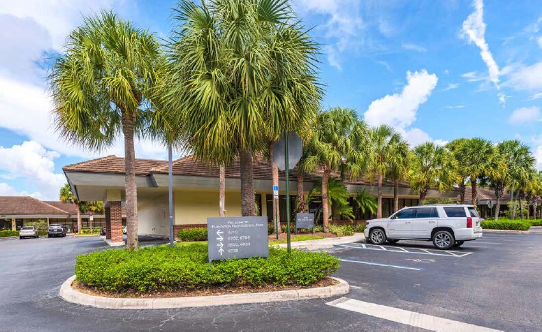More Photos Of 6710 W Sunrise Blvd, Plantation Unknown For Lease