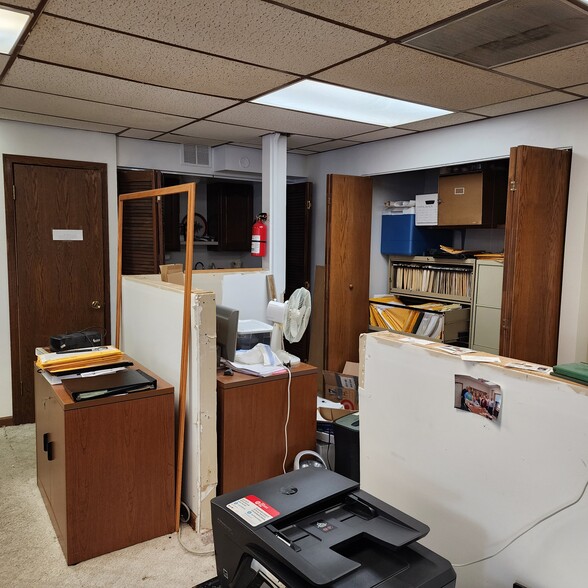 More Photos Of 2671 Sheridan Rd, Zion Apartments For Lease