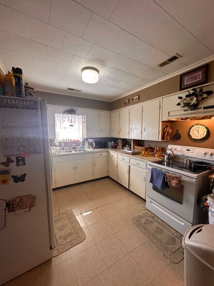 More Photos Of 447 W Main St, Bradford Apartments For Sale