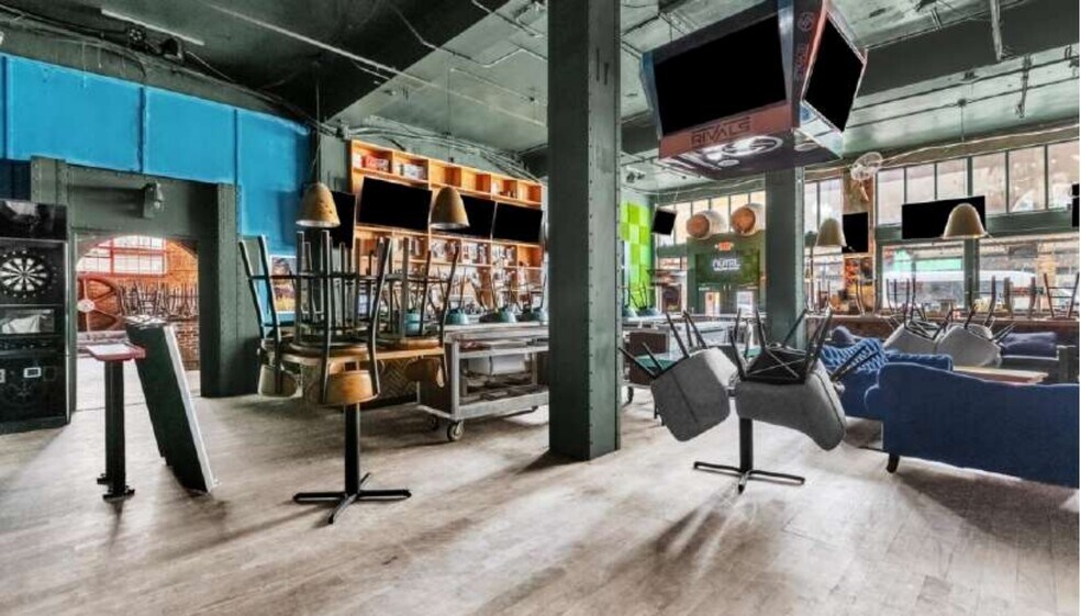 More Photos Of 25 Wall St, Orlando Bar For Lease