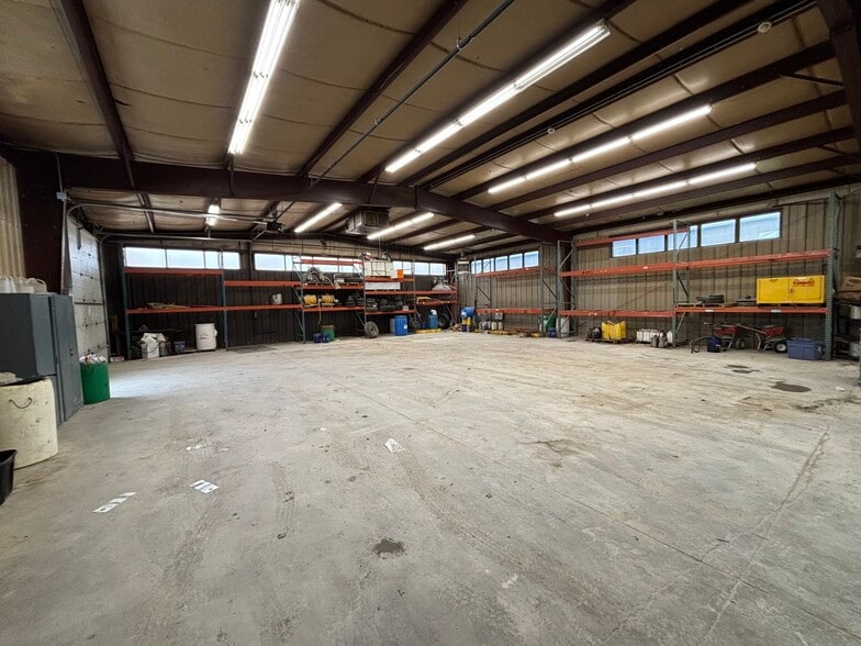More Photos Of 4155 Gibson Dr, Tipp City Manufacturing For Lease