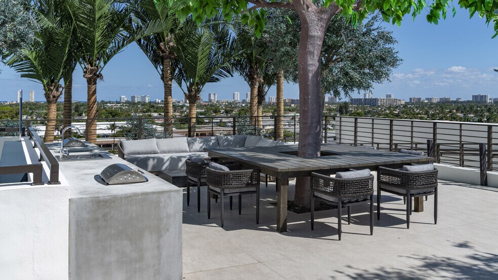 More Photos Of 425-475 E Atlantic Blvd, Pompano Beach Apartments For Lease