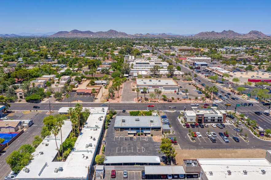 More Photos Of 531 E Bethany Home Rd, Phoenix Office For Sale