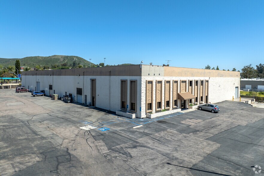 More Photos Of 1152 Armorlite Dr, San Marcos Warehouse For Sale