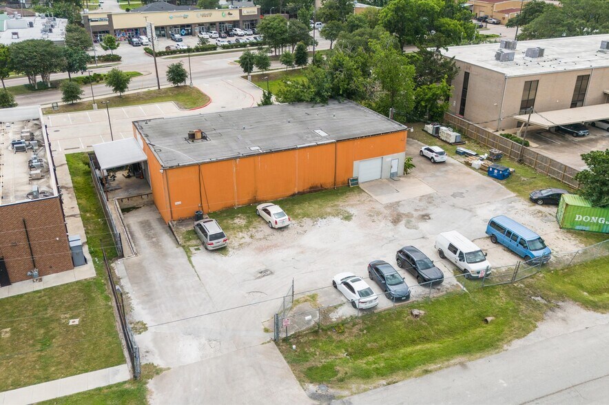 More Photos Of 1440 Cedar Post Ln, Houston Warehouse For Sale