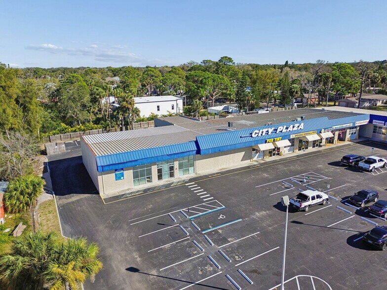 More Photos Of 7400 US Highway 19, New Port Richey Storefront For Lease