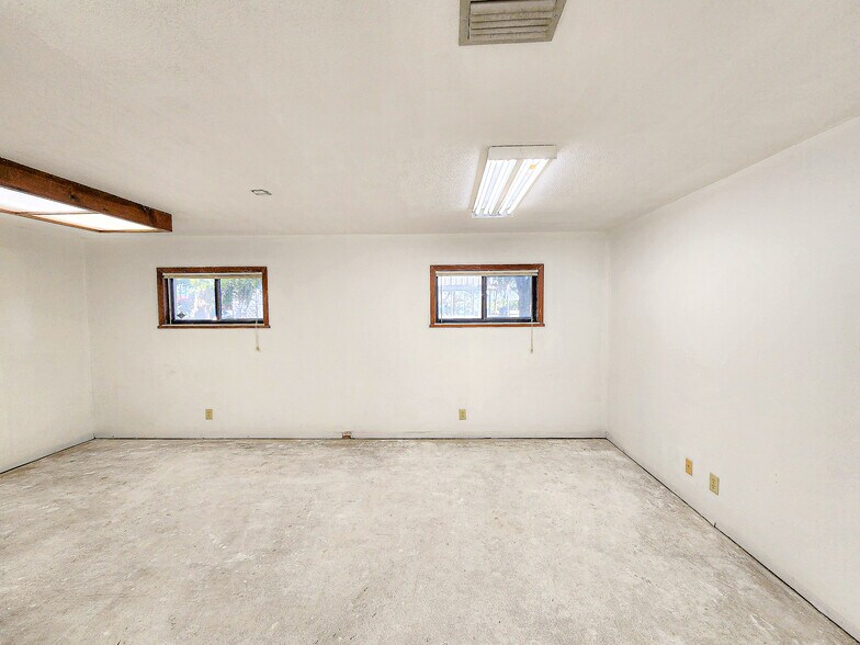 More Photos Of 11121 SE 53rd Ct, Belleview Medical For Sale