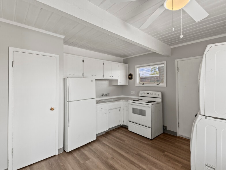 More Photos Of 5004-5010 E 1st Ave, Spokane Valley Apartments For Sale