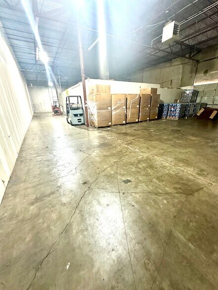 More Photos Of 16745 N I-45 Fwy, Houston Industrial For Sale