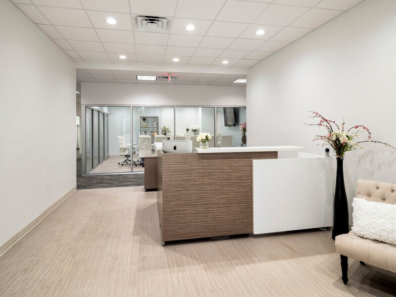 More Photos Of 7020 Nw 11th Pl, Gainesville Office For Sale