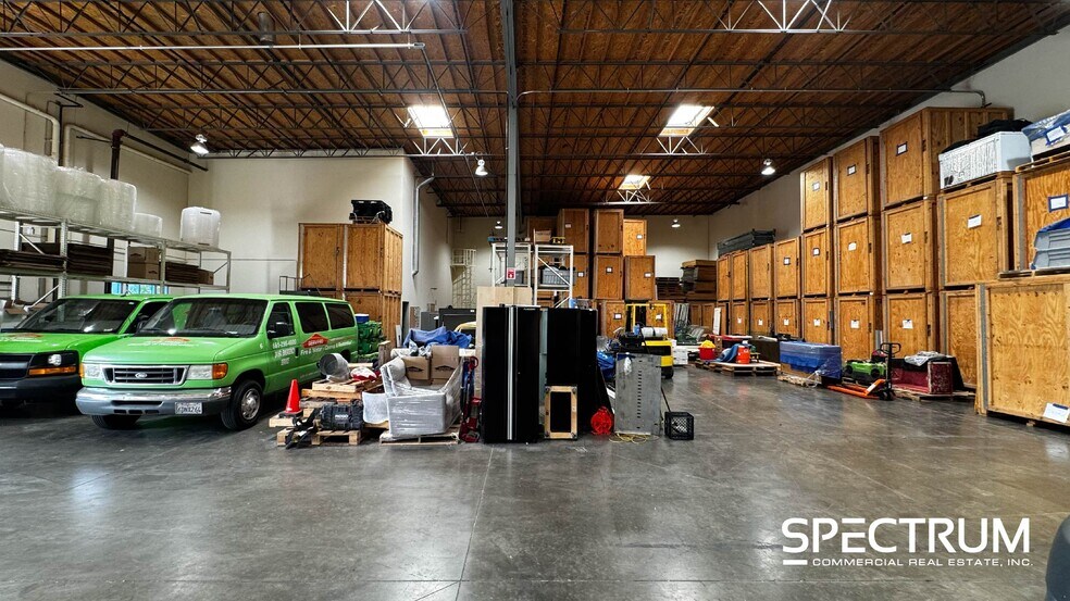 More Photos Of 29059 The Old Rd, Valencia Warehouse For Lease