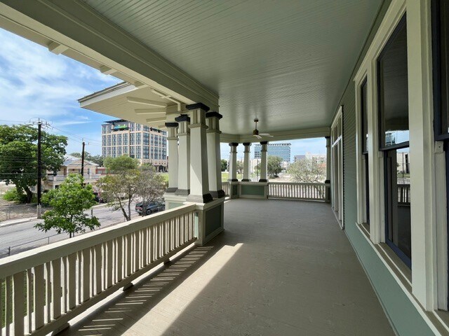 More Photos Of 1606 N Alamo St, San Antonio Office For Lease
