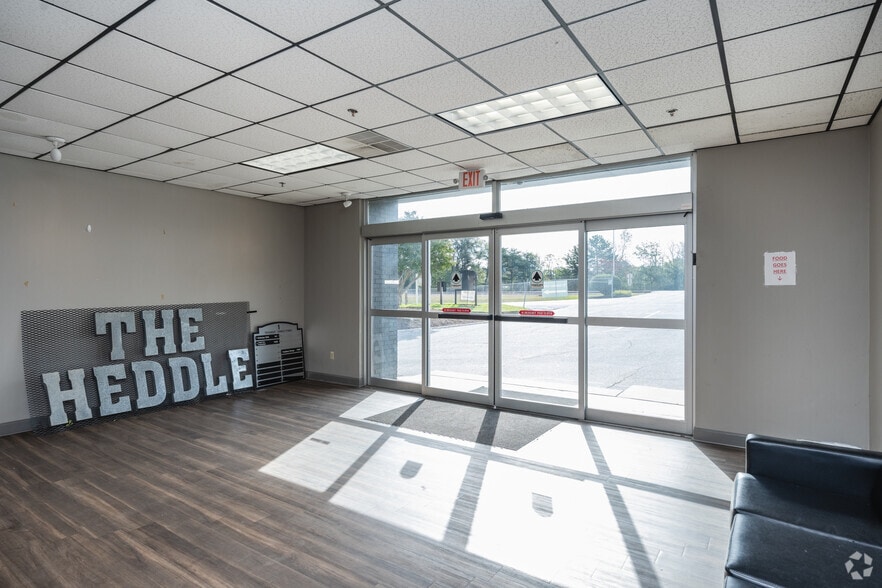 More Photos Of 1801 Rutherford Rd, Greenville Light Manufacturing For Lease