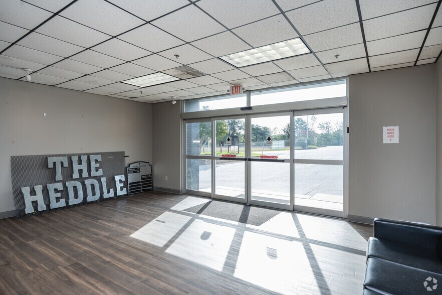 More Photos Of 1801 Rutherford Rd, Greenville Light Manufacturing For Lease