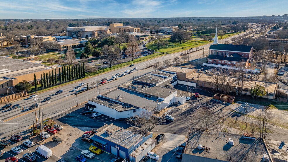 More Photos Of 1823-1841 Wade Hampton Blvd, Greenville Storefront Retail Office For Sale