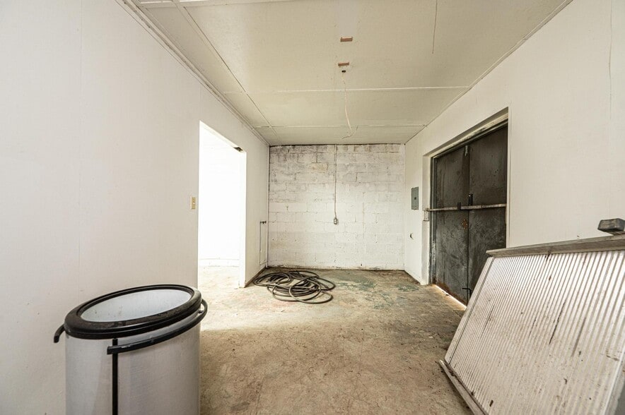 More Photos Of 304 Virginia St SW, Lenoir Storefront Retail Office For Sale