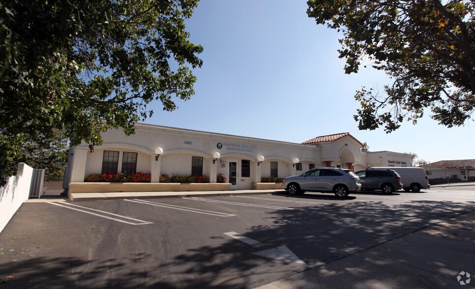 More Photos Of 2083-2087 Ventura Blvd, Camarillo Medical For Lease
