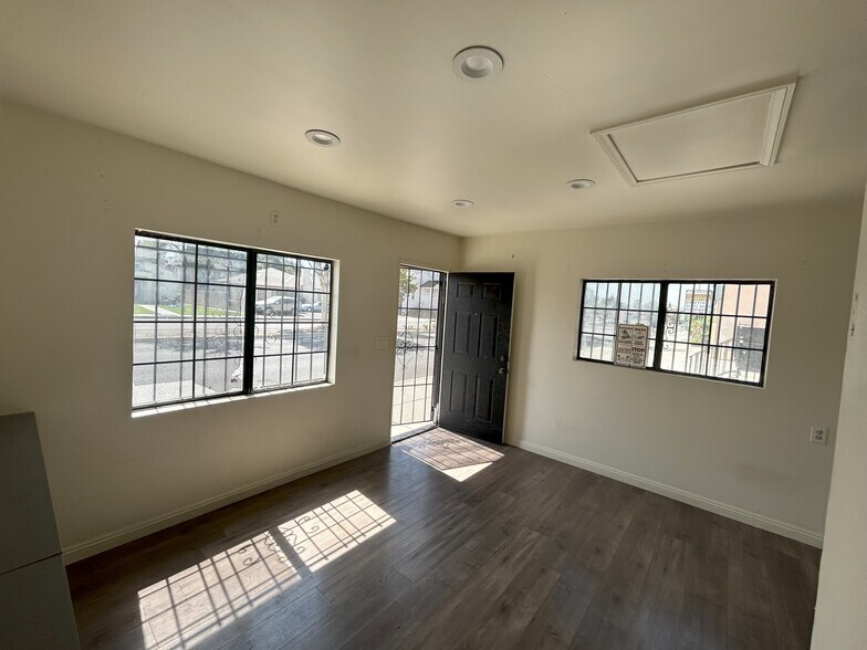 More Photos Of 3737 Baldwin Park Blvd, Baldwin Park Storefront Retail Residential For Sale