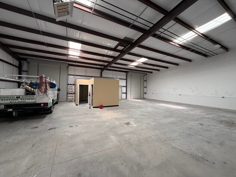 More Photos Of 141 El Chanate Dr, Canutillo Service For Lease