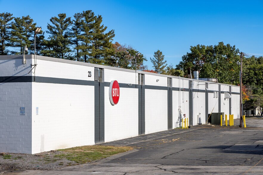 More Photos Of 23 Esquire Rd, North Billerica Manufacturing For Lease
