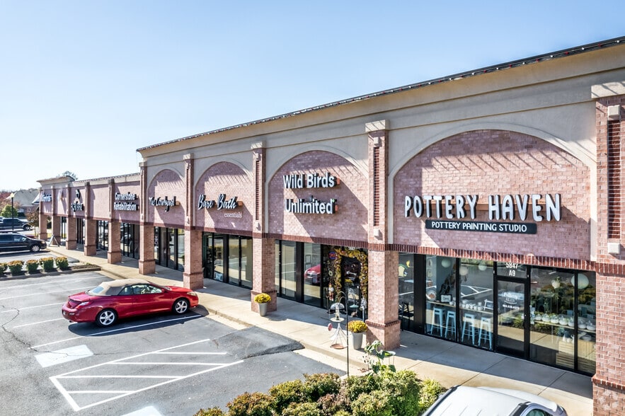 More Photos Of 5847 Getwell Rd, Southaven Storefront For Lease