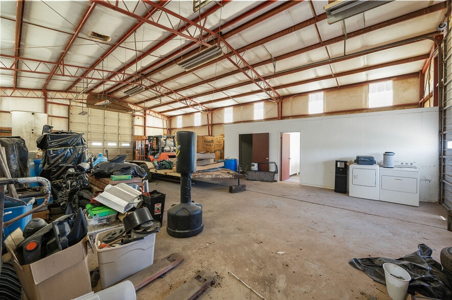 More Photos Of 9512 S Evans Ln, Mohave Valley Warehouse For Sale