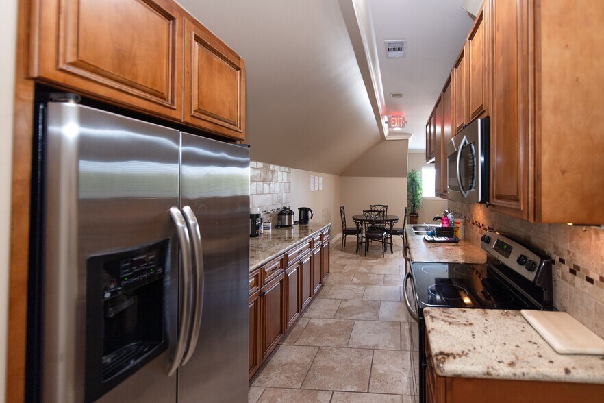 More Photos Of 21559 Provincial Blvd, Katy Medical For Sale