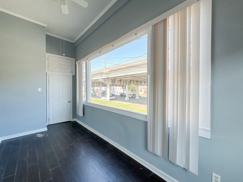More Photos Of 1468 N Claiborne Ave, New Orleans Office Residential For Sale