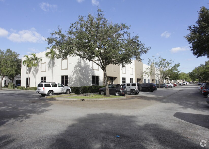 More Photos Of 12233 SW 55th St, Cooper City Light Manufacturing For Lease