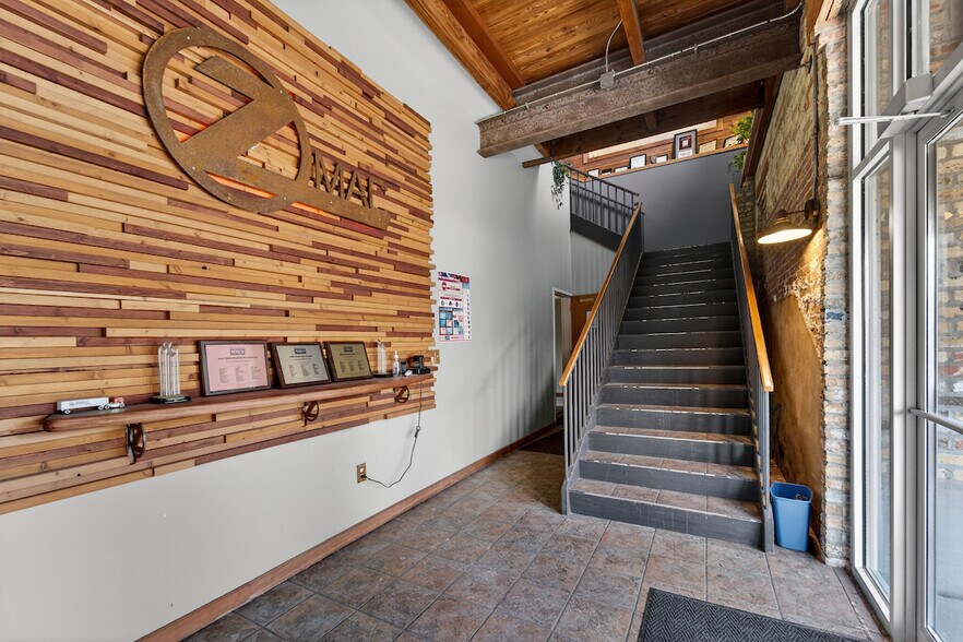 More Photos Of 510 College Ave, Racine Storefront Retail Office For Sale